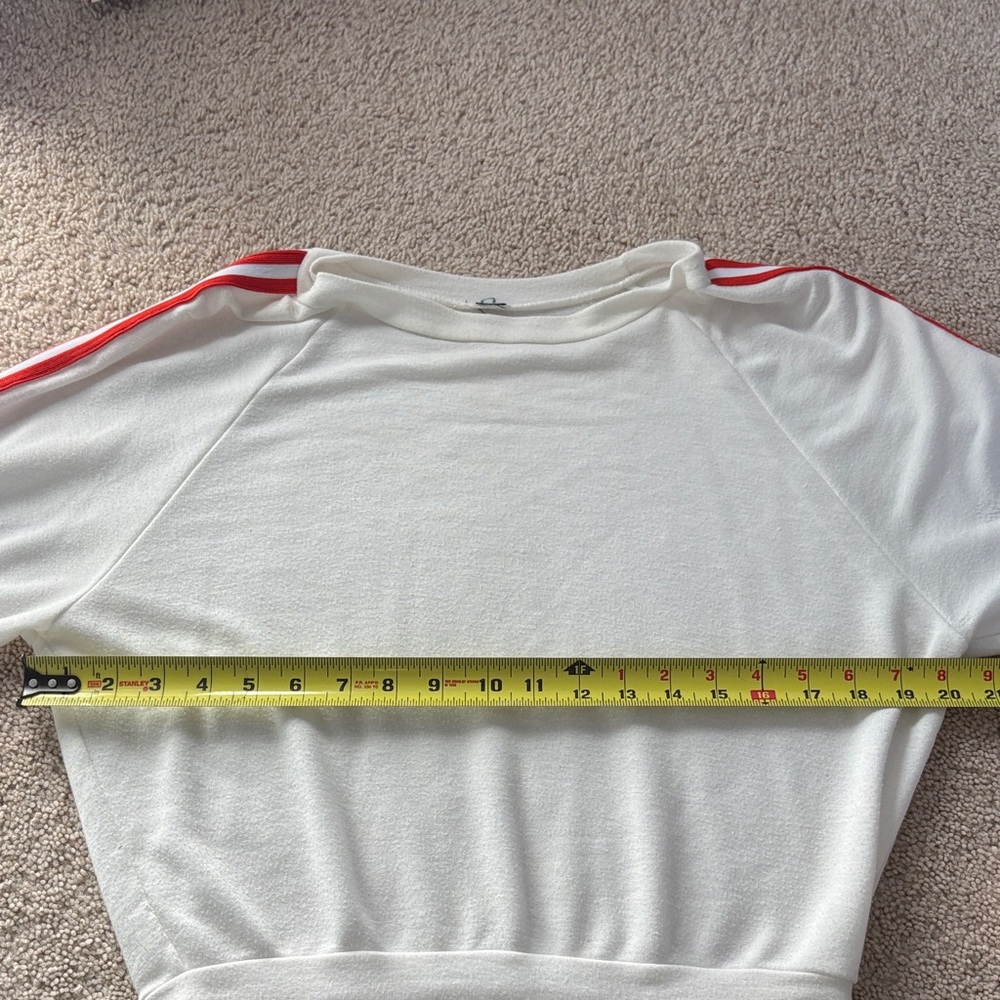 Unbranded white light crewneck